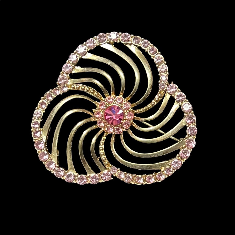 LC Sparkly Pink Flower Pin